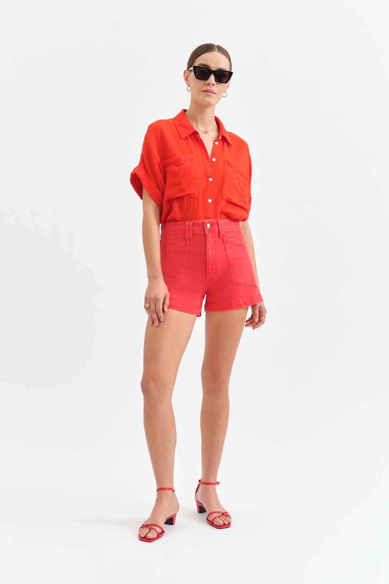 Elegancia Girl High Rise Short