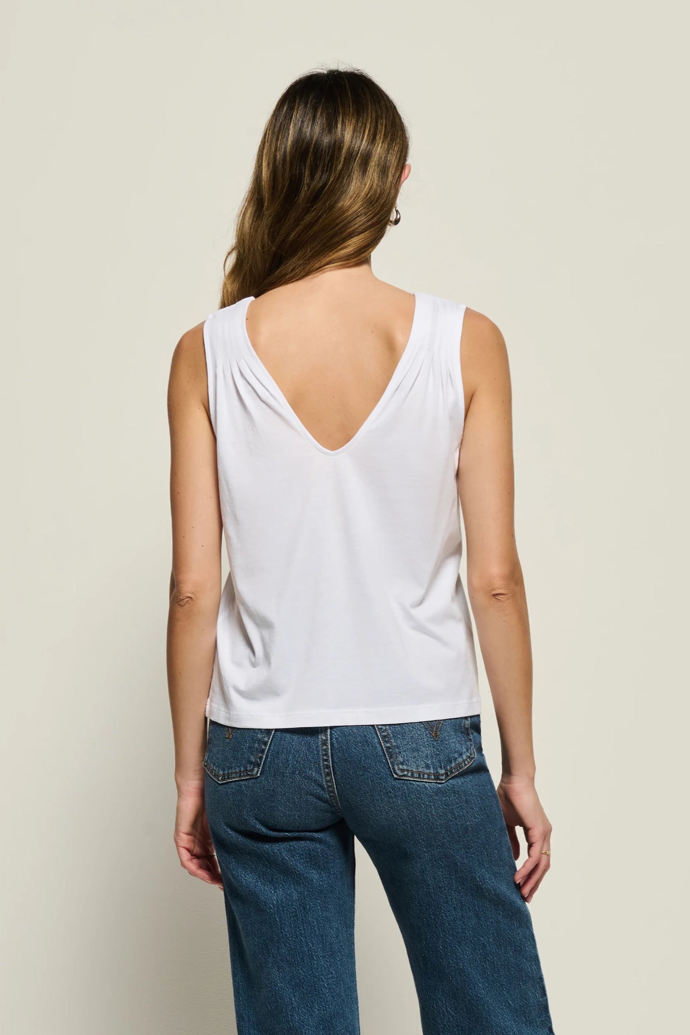 Douce Wave V neck Tank