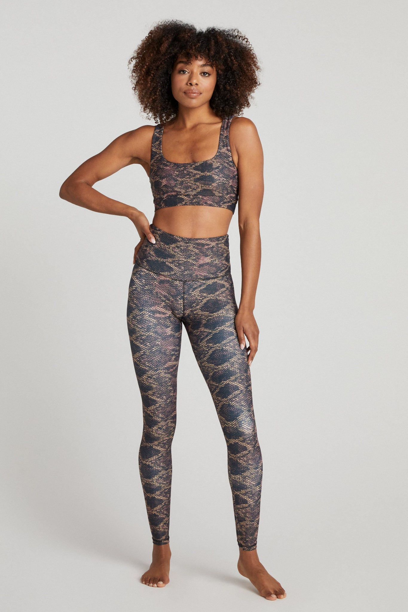 Glitter Snake Ankle Legging